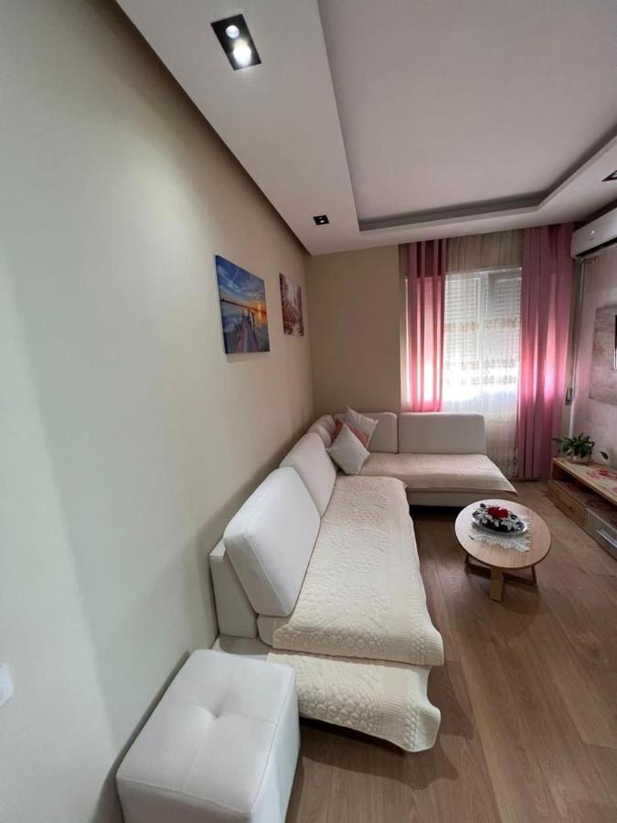 Soleil Apartment With Sunbed & Umbrella Влёра Экстерьер фото