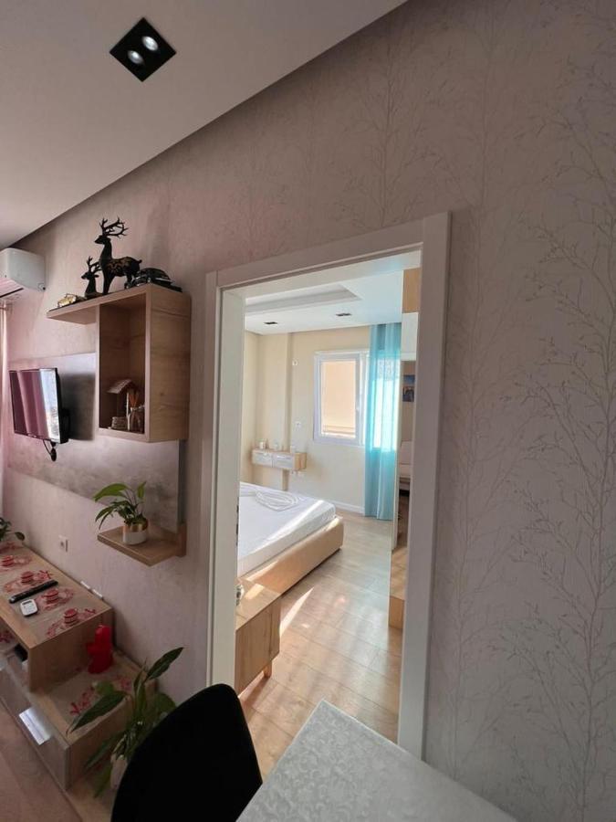 Soleil Apartment With Sunbed & Umbrella Влёра Экстерьер фото