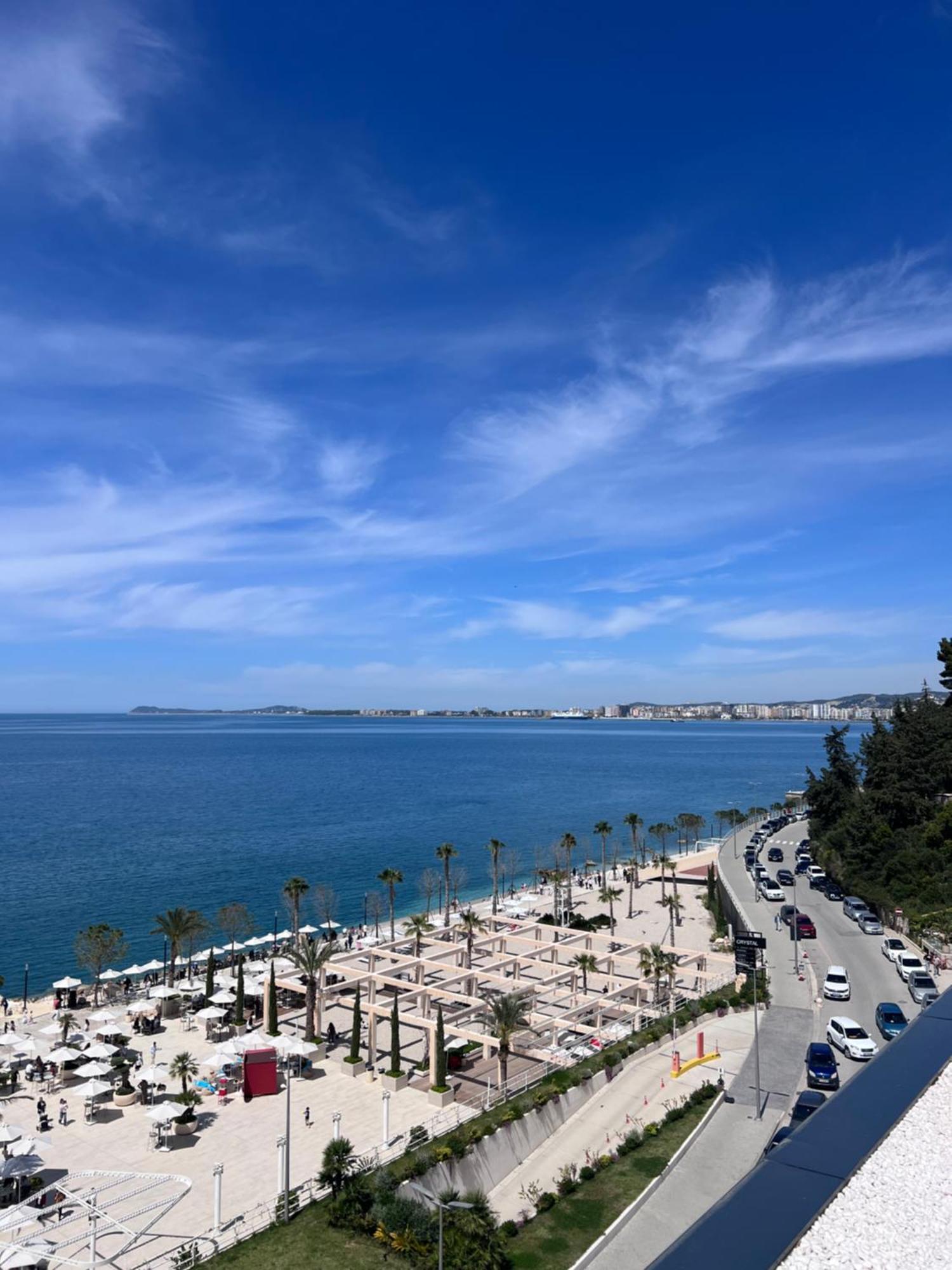 Soleil Apartment With Sunbed & Umbrella Влёра Экстерьер фото